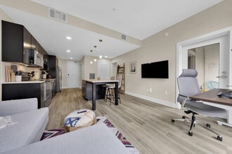 185 Channel St in San Francisco, CA - Building Photo - Building Photo