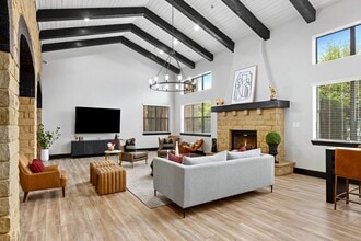 Bella Madera in Lewisville, TX - Foto de edificio - Building Photo