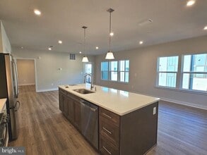 14401 Milk Thistle Ln in Chantilly, VA - Building Photo - Building Photo