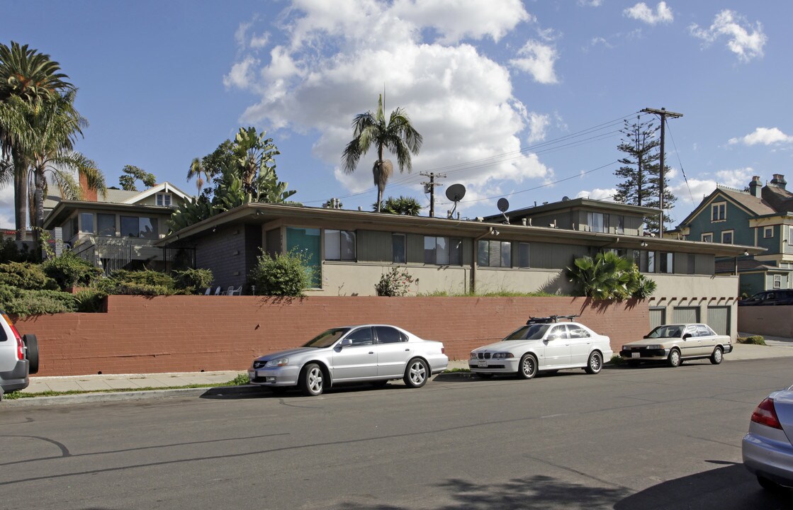 Gardenview Apartments in San Diego, CA - Building Photo