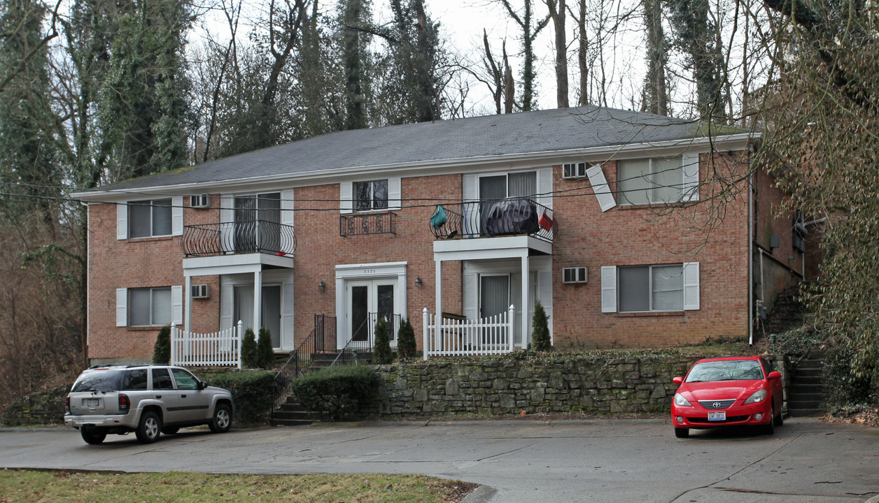 3535 Linwood Ave in Cincinnati, OH - Foto de edificio