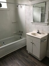 3371 N 25th St in Milwaukee, WI - Foto de edificio - Building Photo