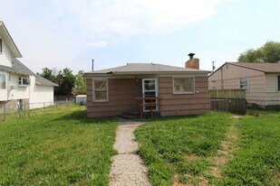 1924 E Courtland Ave in Spokane, WA - Building Photo
