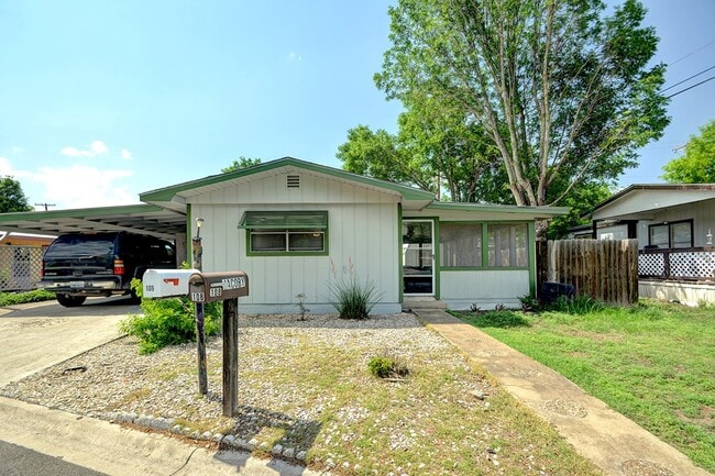 109 Arizona Ash Dr in Kerrville, TX - Building Photo - Building Photo