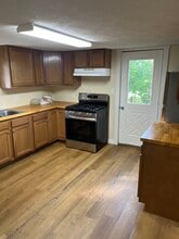 417 N 23rd St in Murphysboro, IL - Foto de edificio - Building Photo