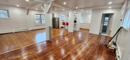1206 Bassett Rd in Watertown, CT - Building Photo - Building Photo