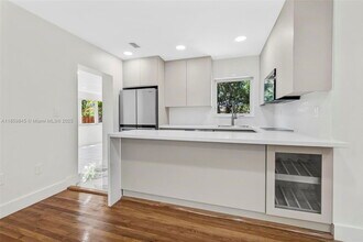 6437 SW 14th St in West Miami, FL - Building Photo - Building Photo