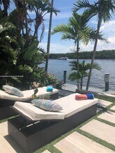 440 Poinciana Island Dr, Unit 1615 in Sunny Isles Beach, FL - Building Photo - Building Photo