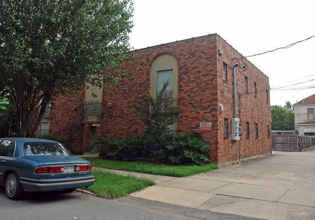 736 N 8th St in Baton Rouge, LA - Foto de edificio - Building Photo