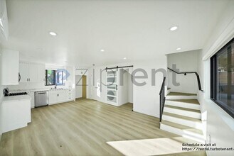 4935 Cloud Ave in Montrose, CA - Building Photo - Building Photo