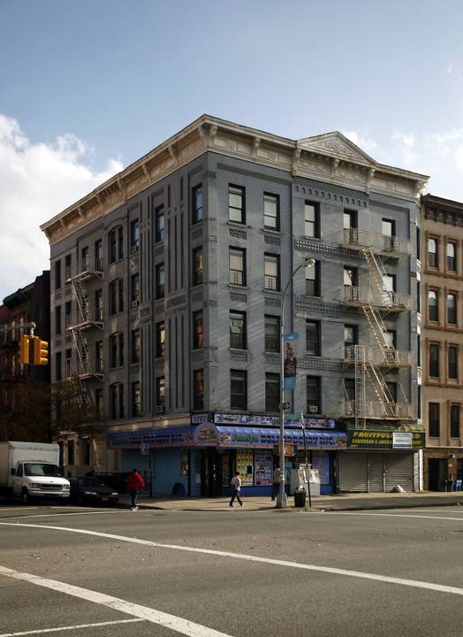 170 W 123rd St in New York, NY - Foto de edificio