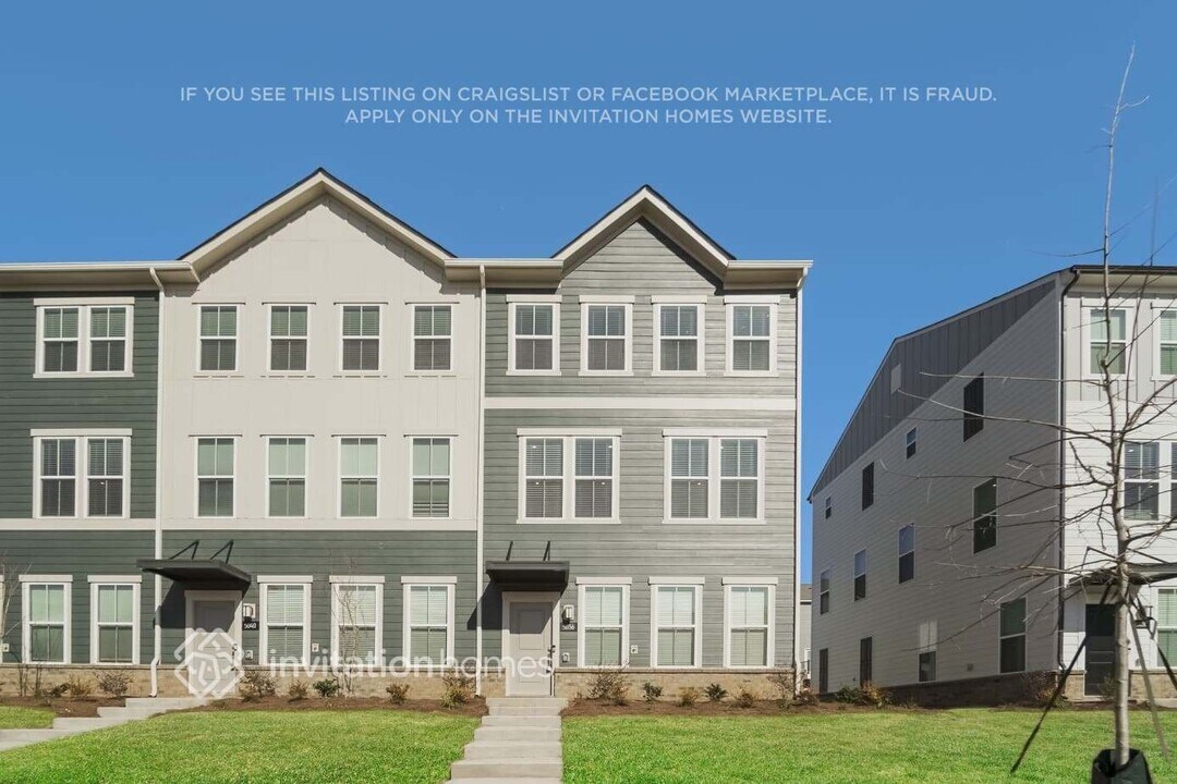 5036 Ragsdale Dr in Charlotte, NC - Building Photo