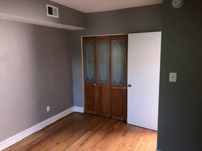 1013 P St NW, Unit Apt D in Washington, DC - Building Photo - Building Photo