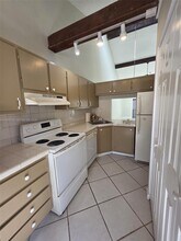 1752 NW 74th Ave in Plantation, FL - Building Photo - Building Photo