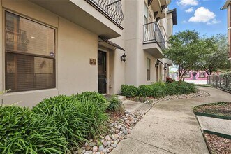 3118 Ross Ave in Dallas, TX - Building Photo - Building Photo