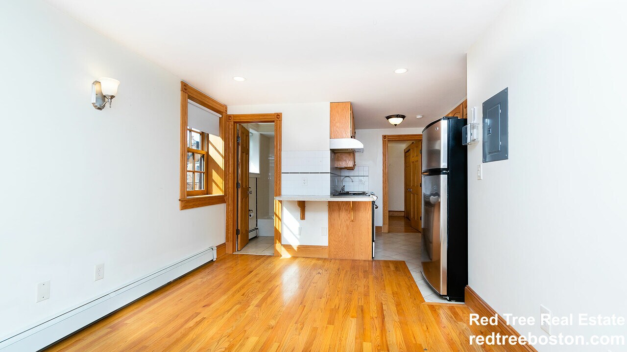 89 Myrtle St, Unit 4 in Boston, MA - Foto de edificio