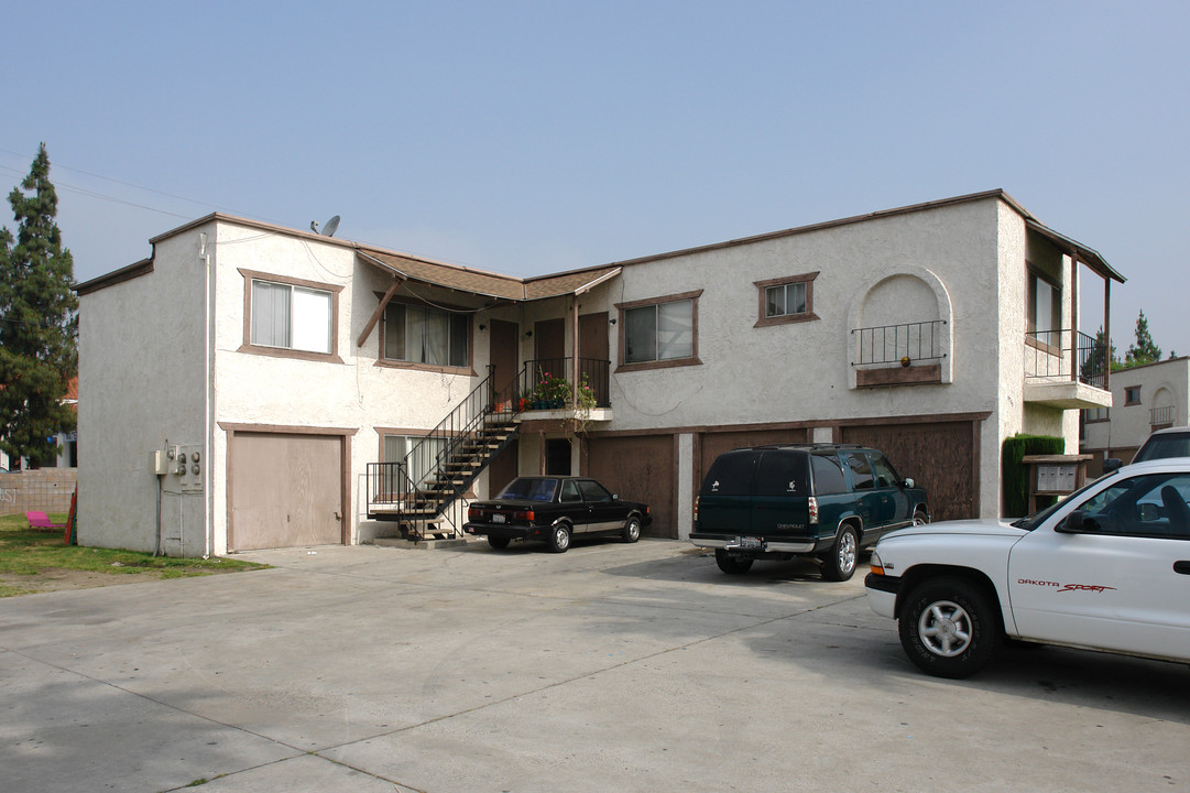 9230 Wheeler Ct in Fontana, CA - Building Photo