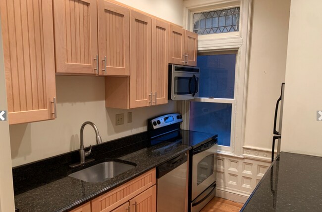 property at 195 Commonwealth Ave
