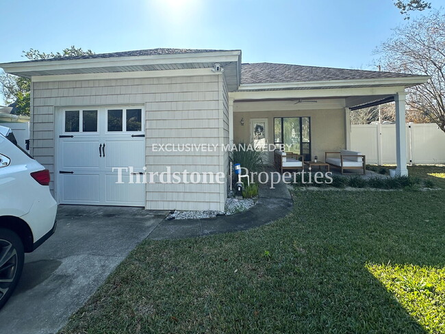 property at 928 9th Ave N