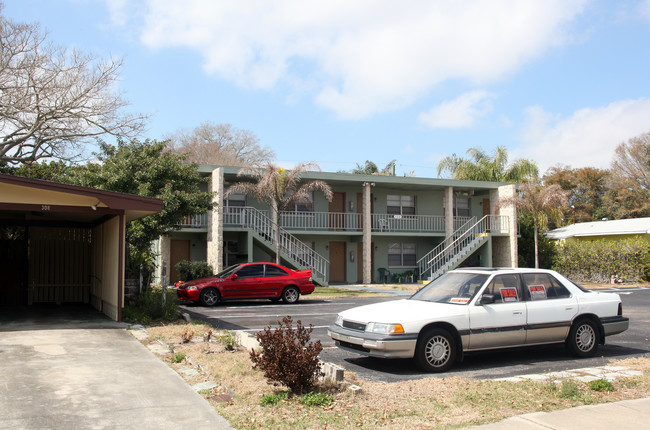 304 S Corona Ave in Clearwater, FL - Foto de edificio - Building Photo