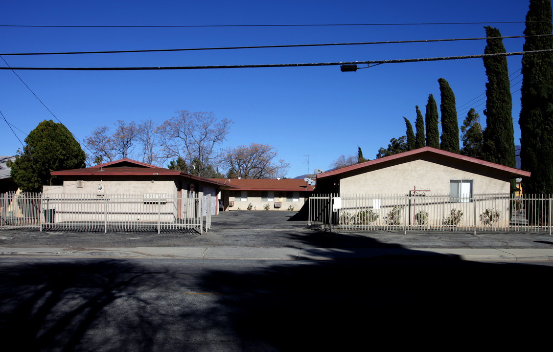 1198 E 8th St in Beaumont, CA - Building Photo