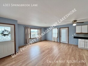 4303 Springbrook Ln in Omro, WI - Building Photo - Building Photo