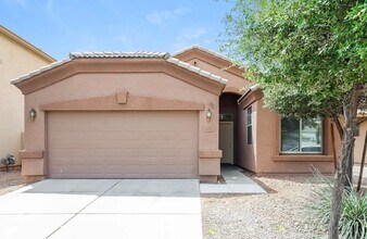 10236 W Hilton Ave in Tolleson, AZ - Building Photo - Building Photo