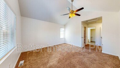 430 Merlot Dr in Cloverdale, CA - Building Photo - Building Photo