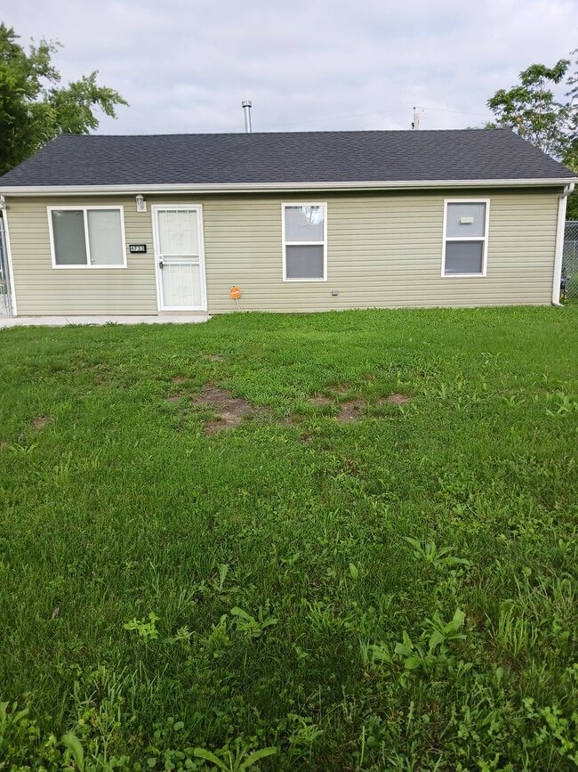 property at 4733 Carolina St
