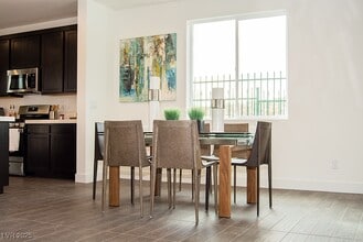 4293 Paragon Highlands Ave in Las Vegas, NV - Building Photo - Building Photo