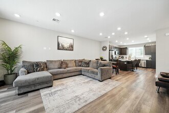 1231 Sunrise View in San Marcos, CA - Building Photo - Building Photo
