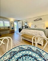 35 Main St in Ogunquit, ME - Building Photo