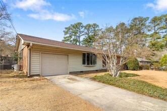 1438 Berriedale Dr in Fayetteville, NC - Building Photo - Building Photo