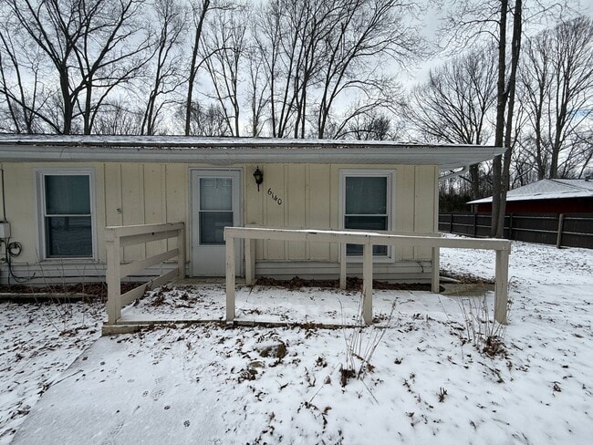 6140 Scotch Blue Dr in Jackson, MI - Building Photo - Building Photo