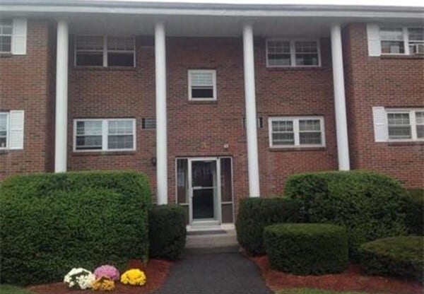 39 Pleasant St in Northborough, MA - Building Photo - Building Photo