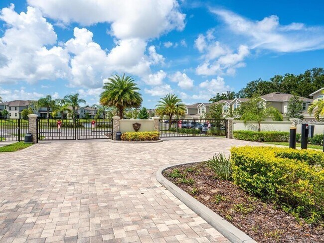 1950 Lake Ridge Blvd in Clearwater, FL - Building Photo - Building Photo