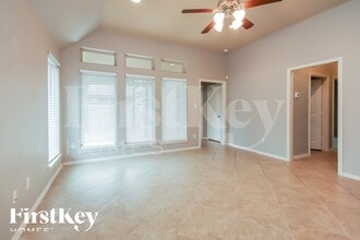 4127 Ponderosa Hills Ln, Unit 1300-101 in Katy, TX - Building Photo - Building Photo