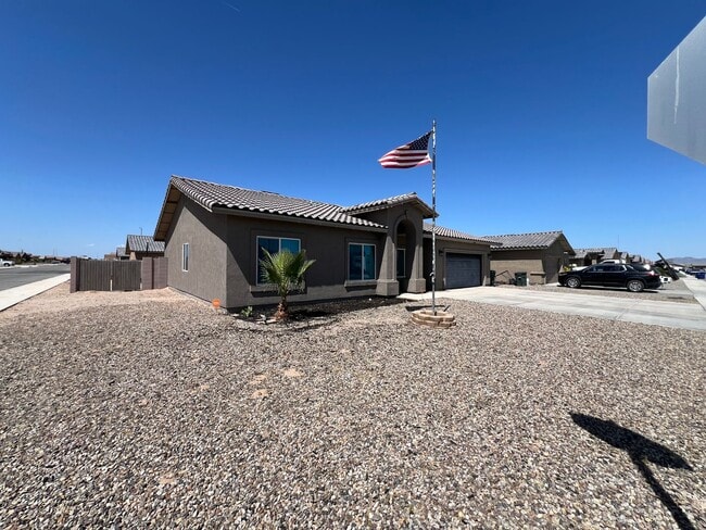 7556 E 41st Rd in Yuma, AZ - Building Photo - Building Photo