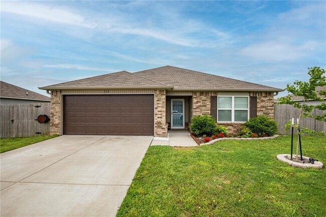 713 NW 67th Ave in Bentonville, AR - Building Photo - Building Photo