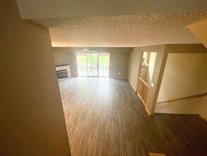 13924 Glendale Trl in Savage, MN - Building Photo - Building Photo