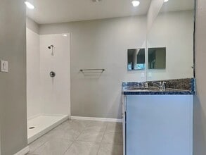 5353 Arlington River Dr. in Lakeland, FL - Building Photo - Building Photo