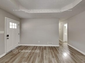 300 E Country Woods Dr in Covington, GA - Building Photo - Building Photo