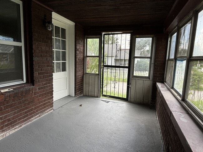 1401 N Gladstone Ave in Indianapolis, IN - Building Photo - Building Photo