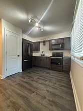 14508 Colfax St, Unit South in Crown Point, IN - Foto de edificio - Building Photo