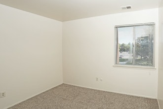 Pines Lapeer West Apartments in Lapeer, MI - Building Photo - Interior Photo