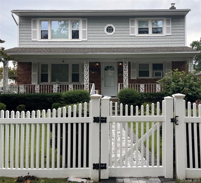 property at 59 Grand St S