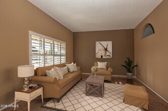 11022 W Boswell Blvd in Sun City, AZ - Building Photo - Building Photo