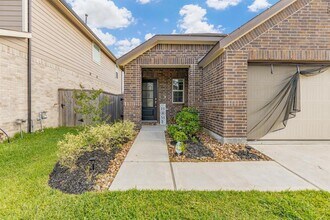 2007 Ballesteros St in Crosby, TX - Building Photo - Building Photo