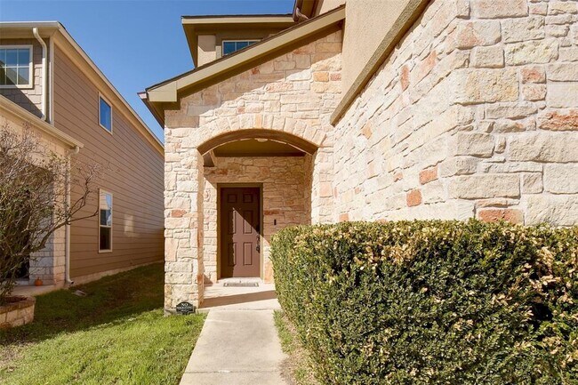 10116 Wading Pool Path in Austin, TX - Building Photo - Building Photo