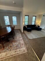 920 Center Pl in Dubuque, IA - Building Photo